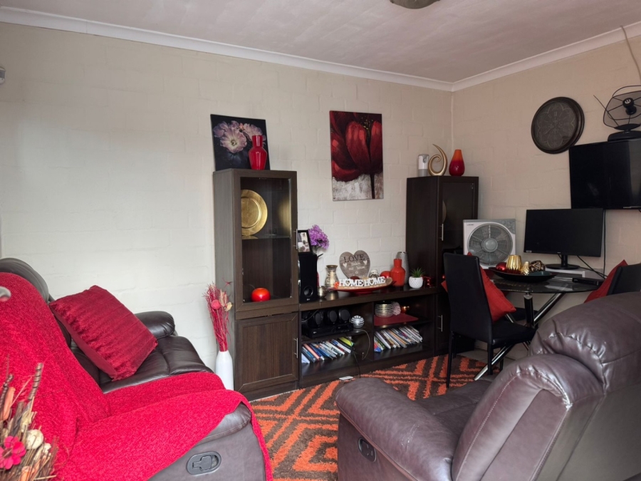 To Let 2 Bedroom Property for Rent in Fountain Village Western Cape